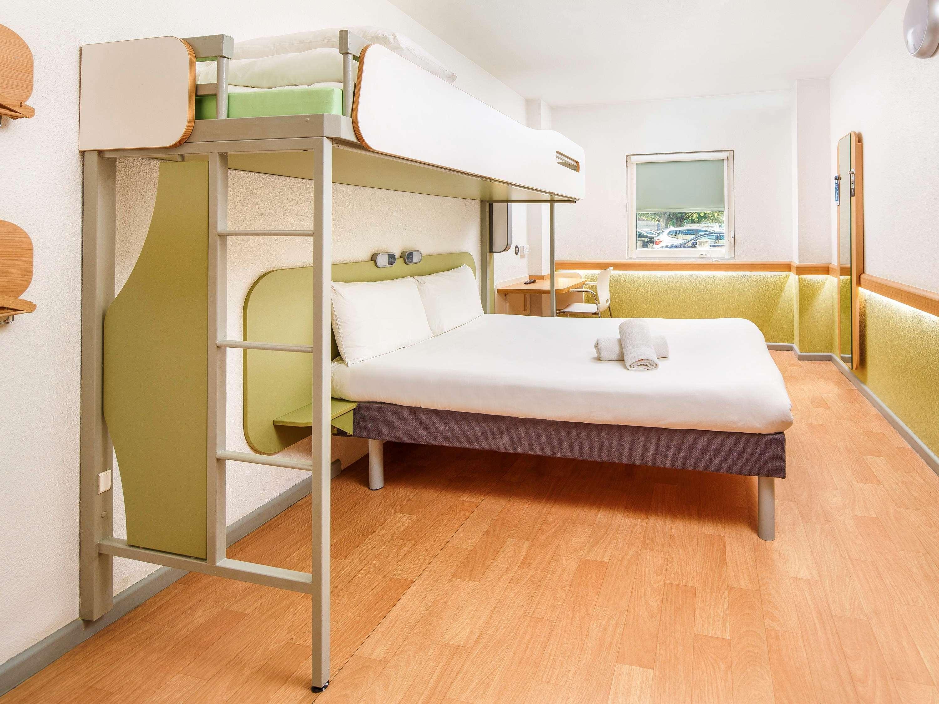 Ibis Budget Southampton Centre Экстерьер фото
