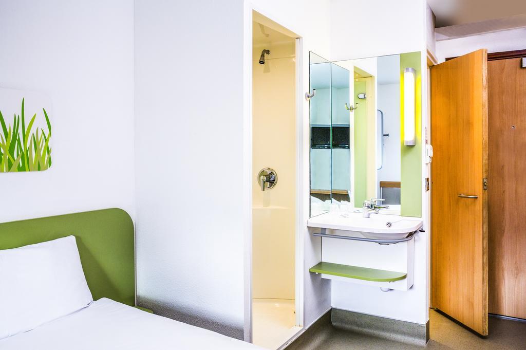 Ibis Budget Southampton Centre Экстерьер фото